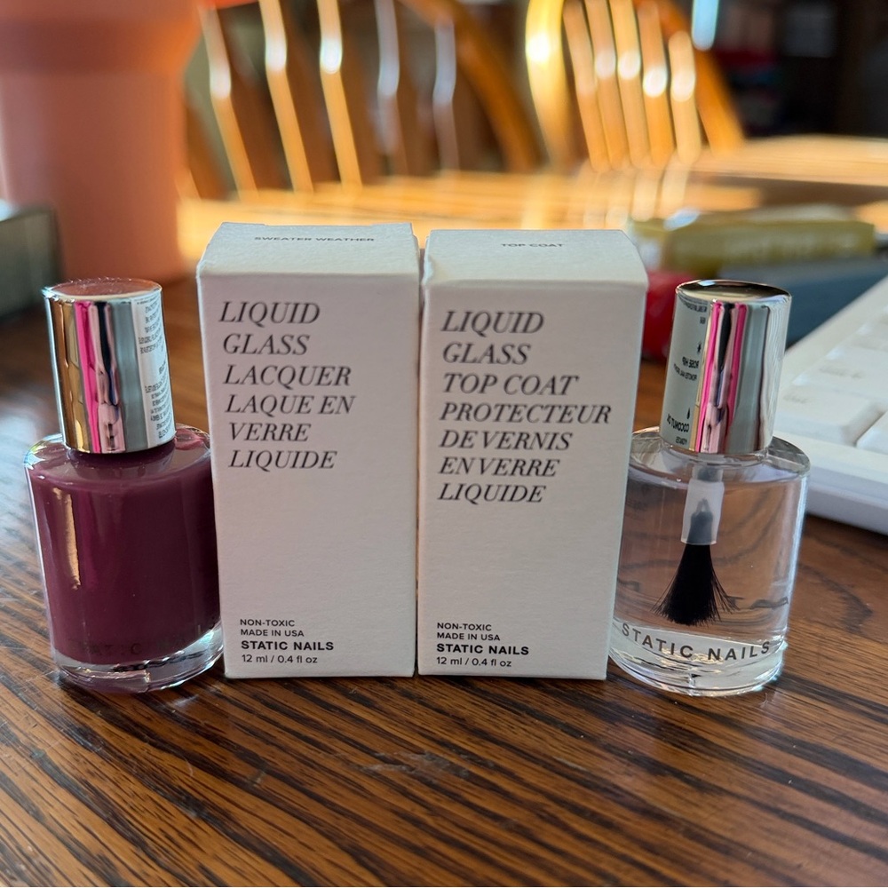 New Static Nails Liquid Glass Lacquer Sweater Weather & Liquid Glass Top Coat